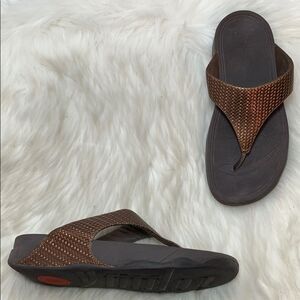FitFlop Bronze Thong Sandals Sz 8